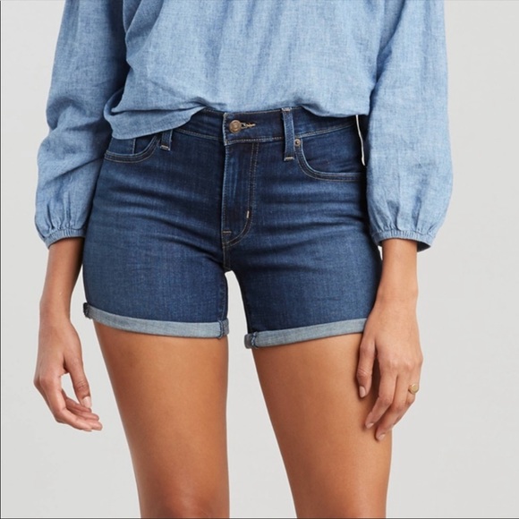 Levis Sculpt Mid Rise Classic Fit Denim 